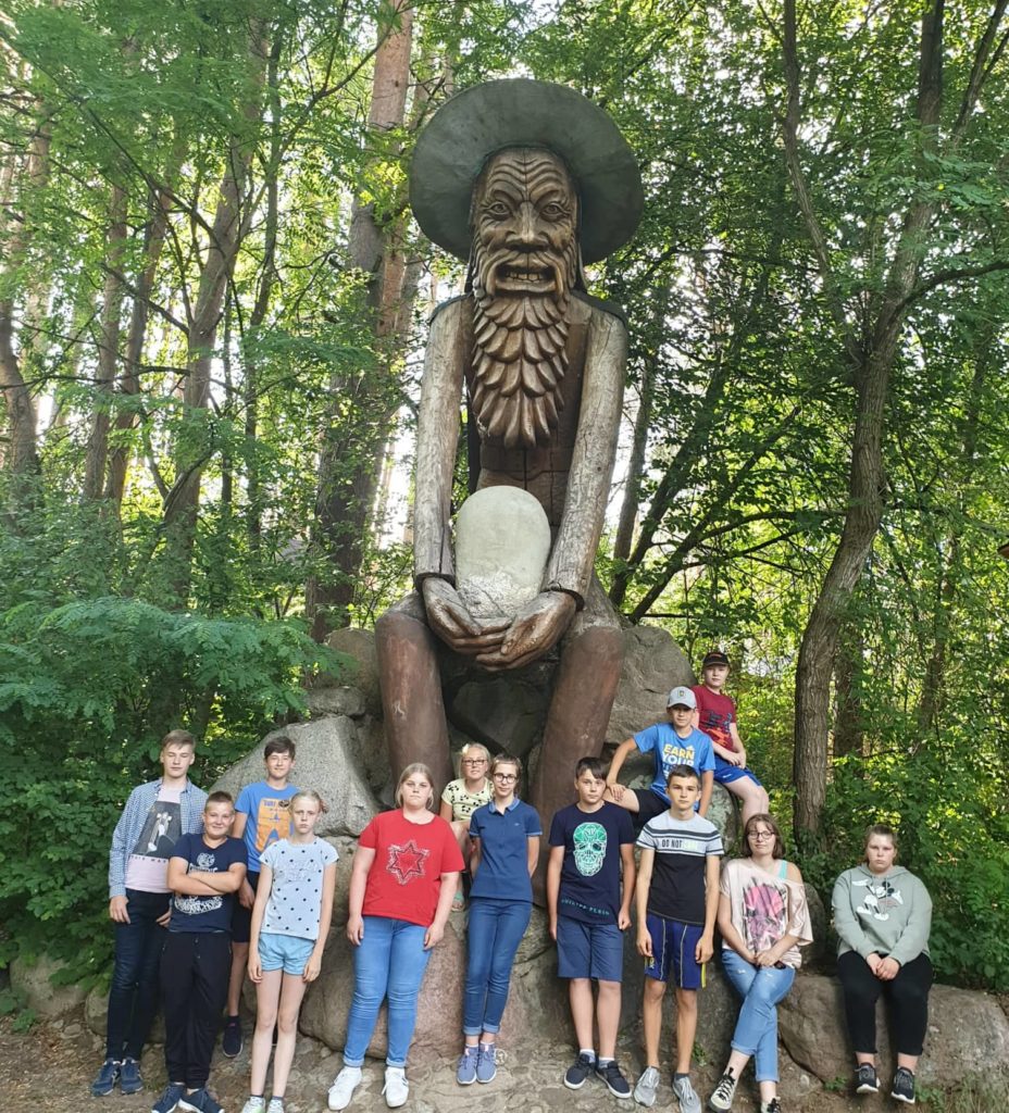 19.jpg 19