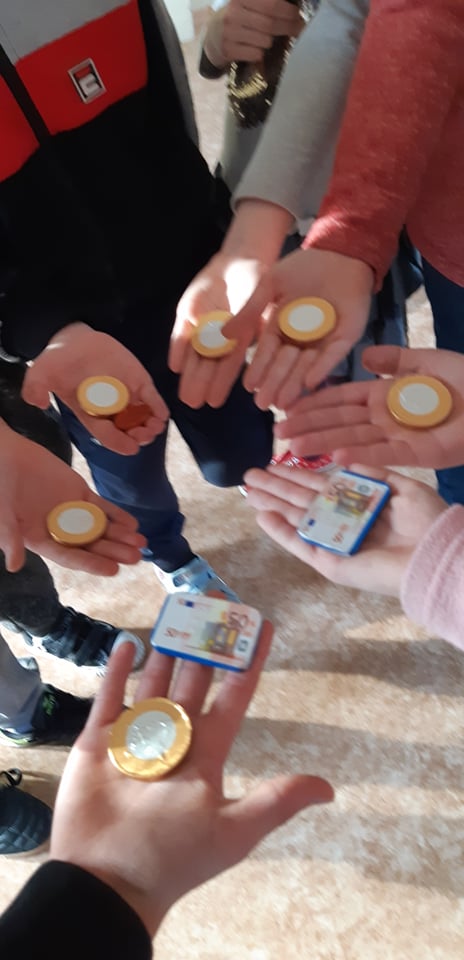 79431315_560588084721262_4367902201532645376_n.jpg 79431315_560588084721262_4367902201532645376_n