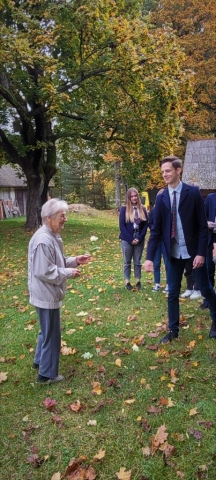 Sveikinimai mokytojai Janinai Deltuvienei