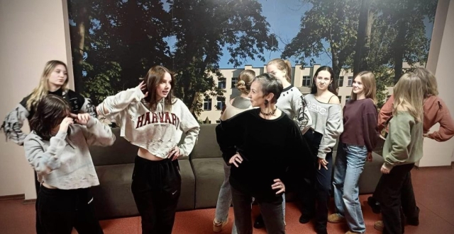 photo-024-1081341207029700