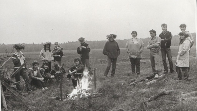 Su bendrakeleiviais iš Diemedžio, 1983